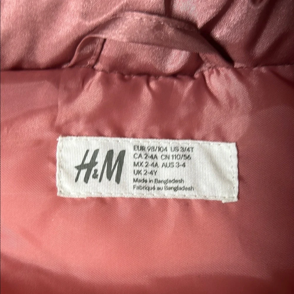 Pink Puffer Vest with Faux Fur Hood - Picture 2 of 8